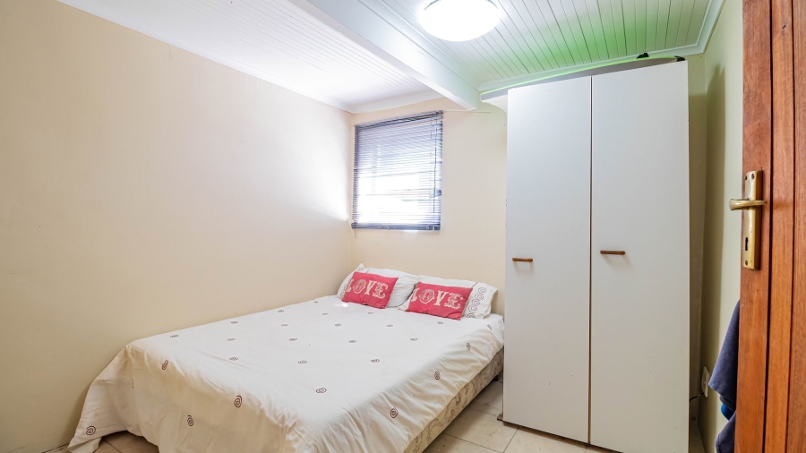 5 Bedroom Property for Sale in Lovemore Park Eastern Cape